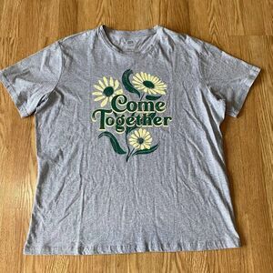 BP Come Together Floral Gray Tee Large